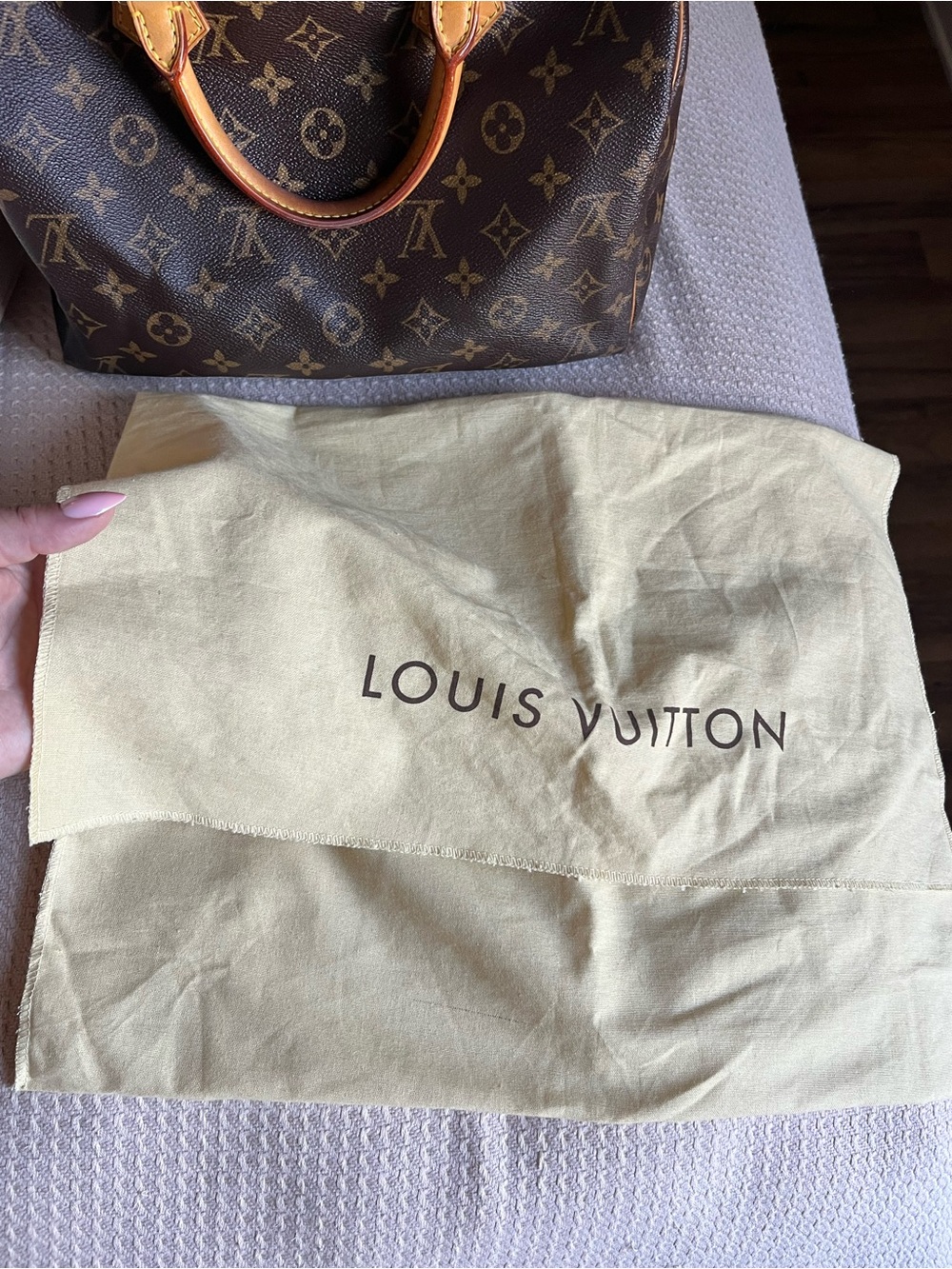 Louis Vuitton Monogram Speedy 30 - Picture 10 of 15